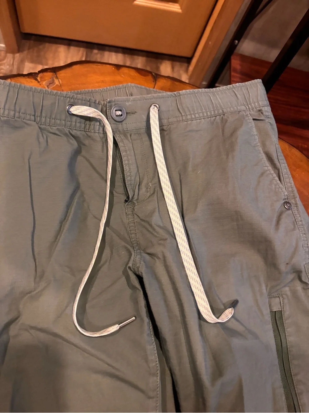 Vuori Men's Olive Green Drawstring Utility Pants
